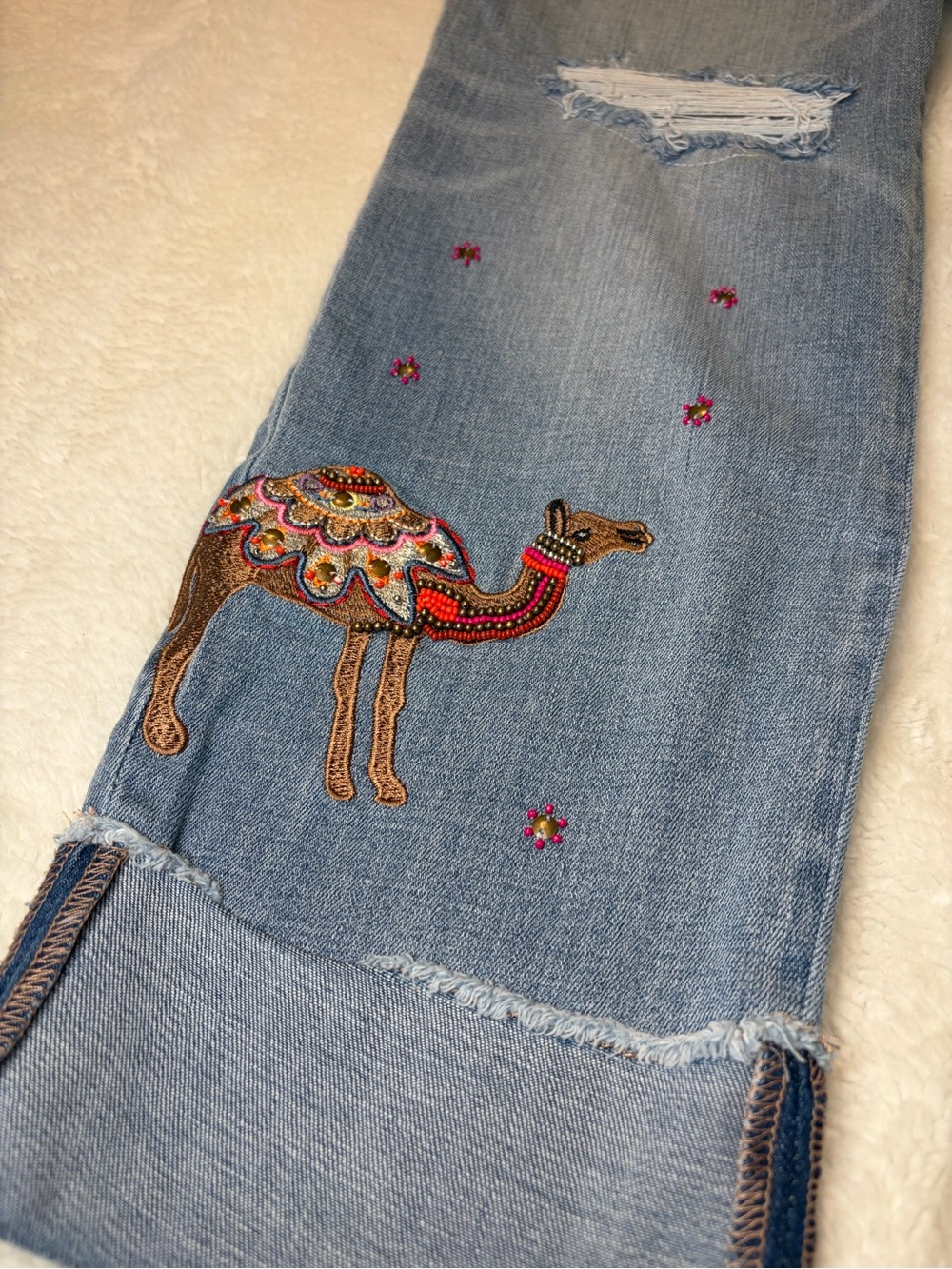 Chicos So Slimming Embroidered Ankle Jeans - Picture 6 of 9